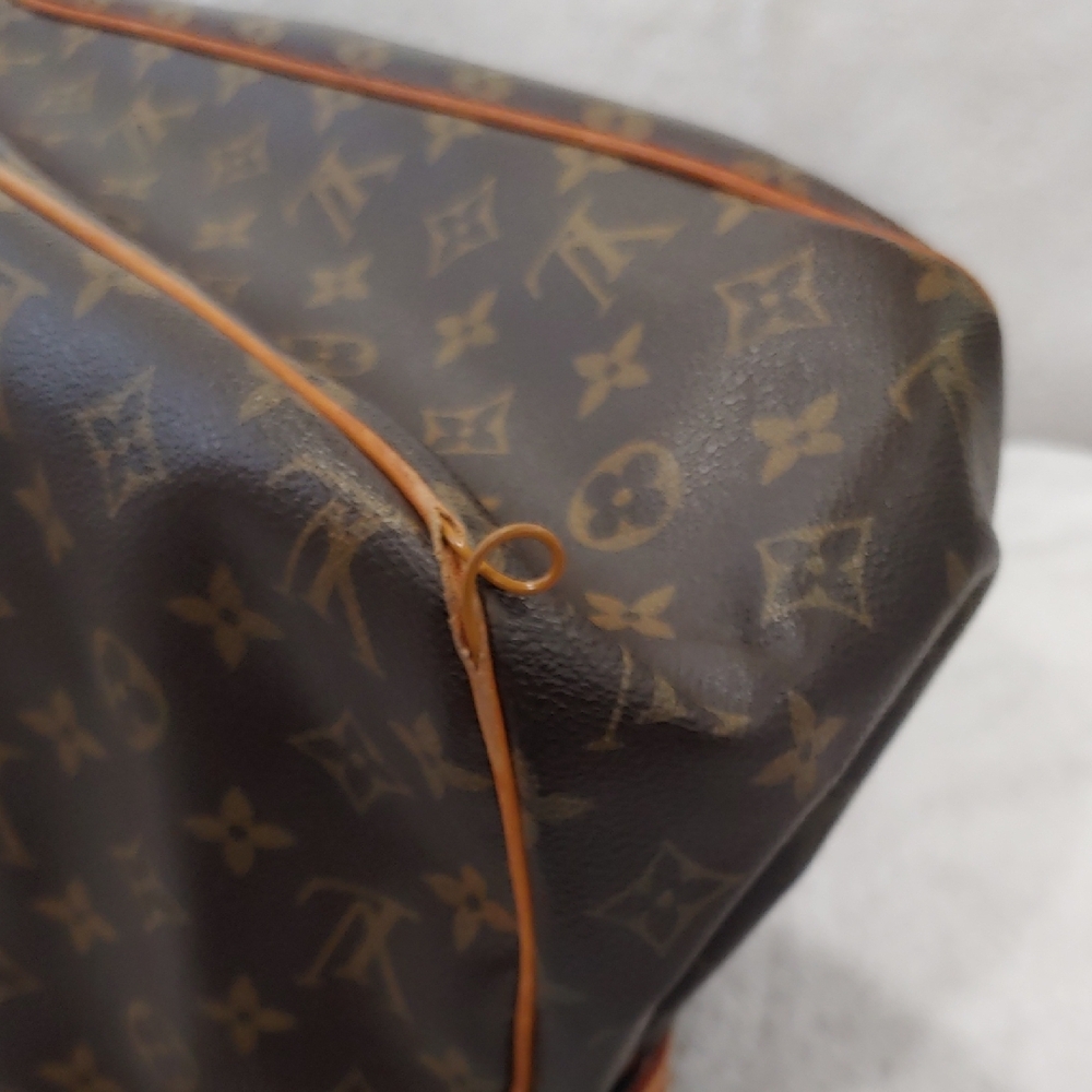 LV Monogram Shoulder Bag - Picture 6 of 14